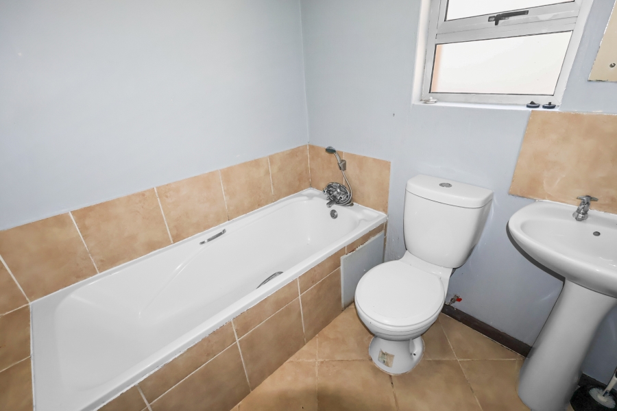 To Let 2 Bedroom Property for Rent in Beacon Bay Eastern Cape
